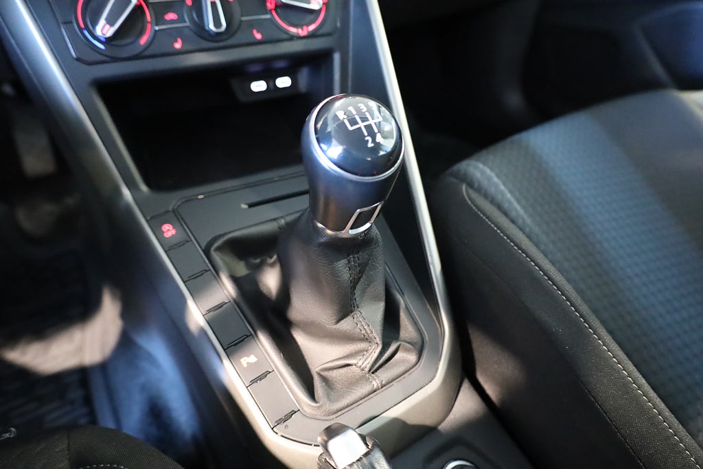 Volkswagen Polo 1.6 TDI 95HK PDC CarPlay Blåtand