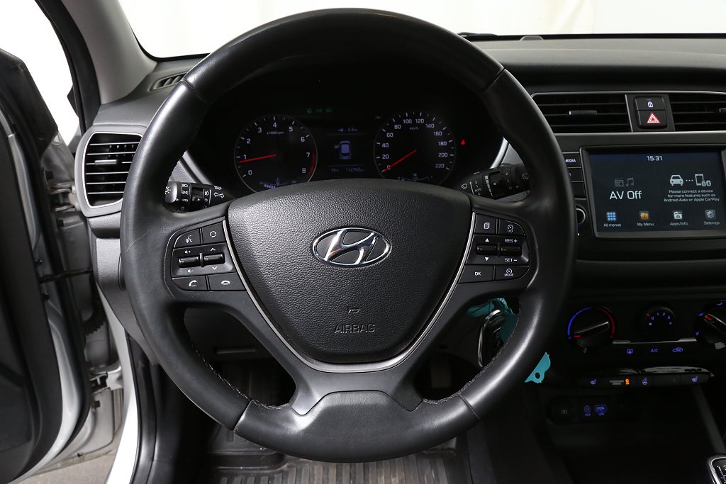 Hyundai i20 1,2 84hk Trend 5D Keyless CarPlay B-Kamera Motorv 2020