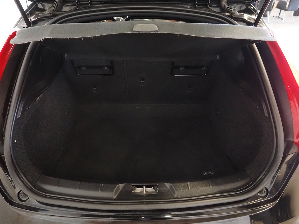 Volvo V40 Cross Country T3 150hk Pro Edition |Kamera|Drag| 2019