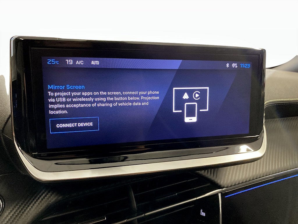 Bild på Peugeot 2008 GT 1.2 PT 130hk Aut - 360-KAMERA, CARPLAY, NAVI