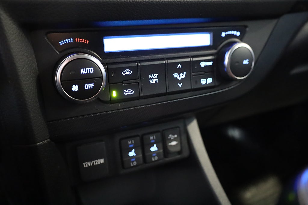 Toyota Auris 1.6 Valvematic Style Kamera Blåtand 2013