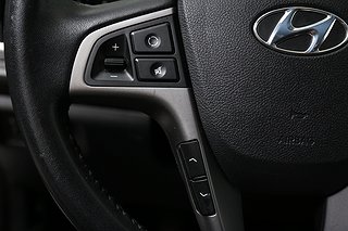 Halvkombi Hyundai i20 11 av 17