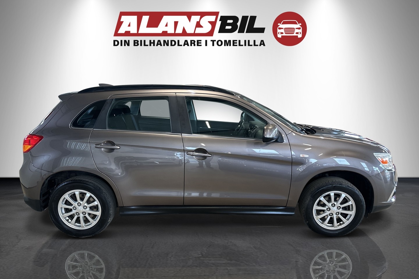 Mitsubishi ASX 2.2 Di-D 4WD Euro 6 2017, bild 2/33