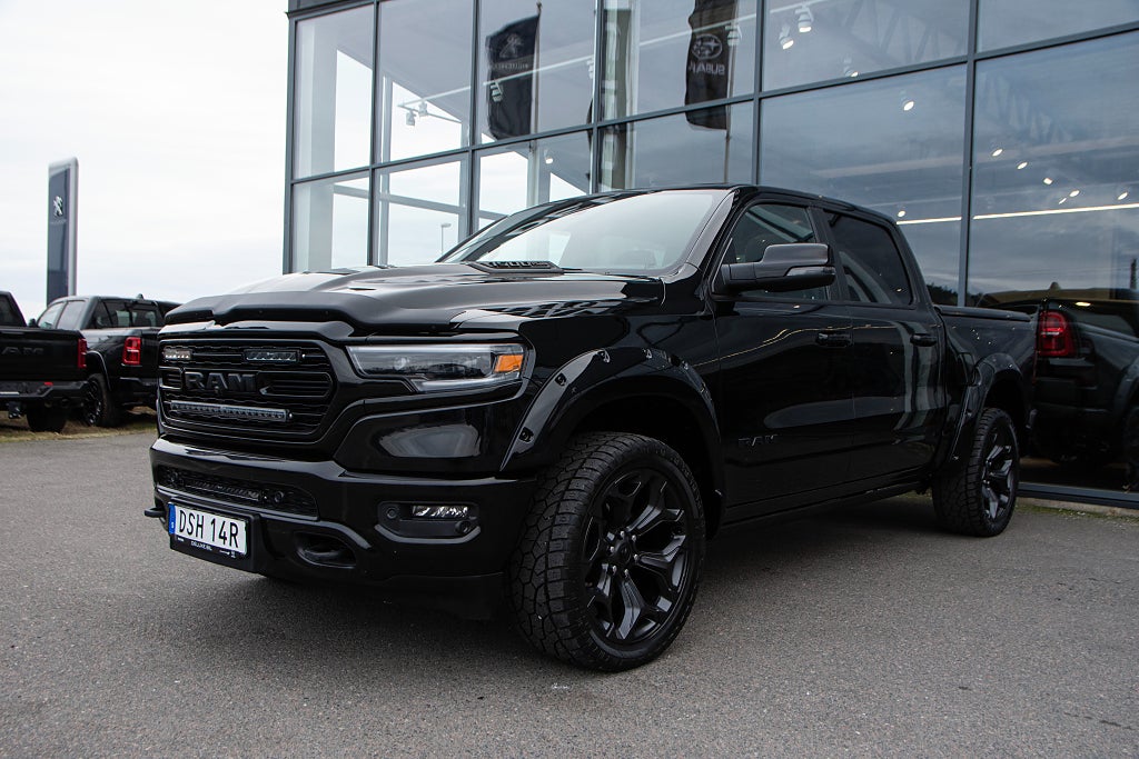 RAM 1500 Crew Cab LIMITED NIGHT 5.7 V8 LÅG SKATT LOCK Carven