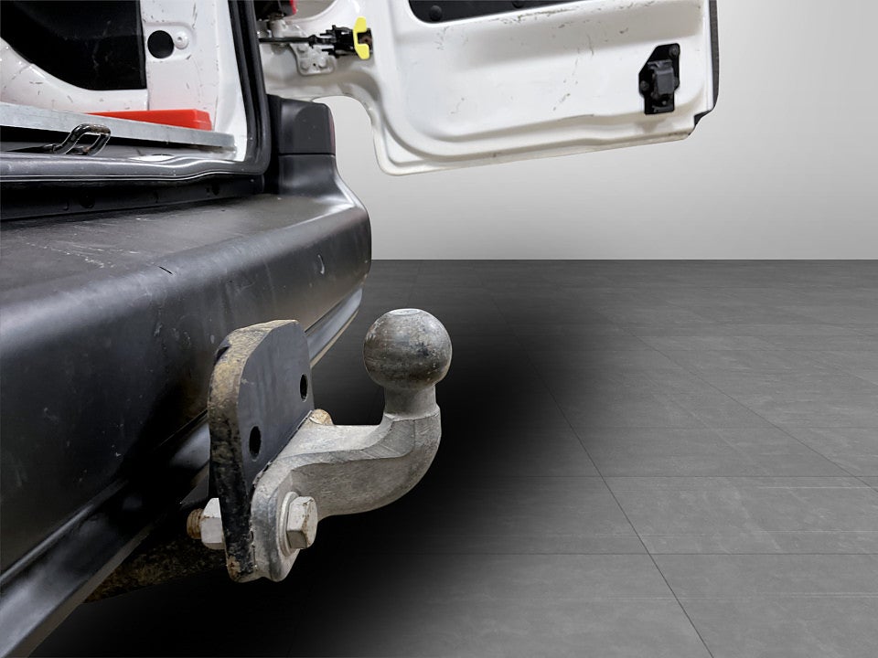 Bild på Peugeot Partner PRO 1.2 PT 130hk Aut L1 P-SENSORER