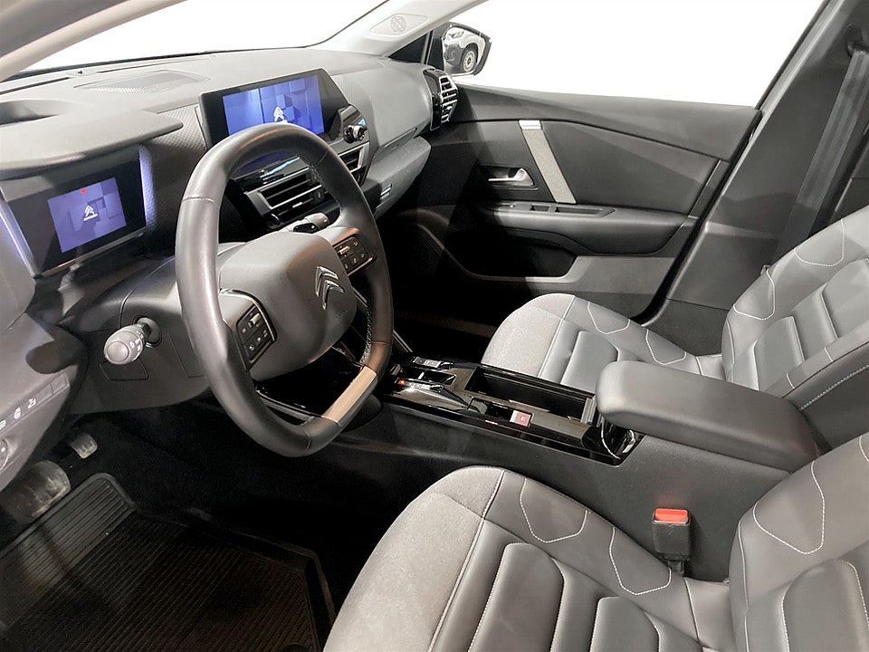 Bild på Citroën C4-X Shine 1.2 PT 130hk Aut B-KAMERA CARPLAY