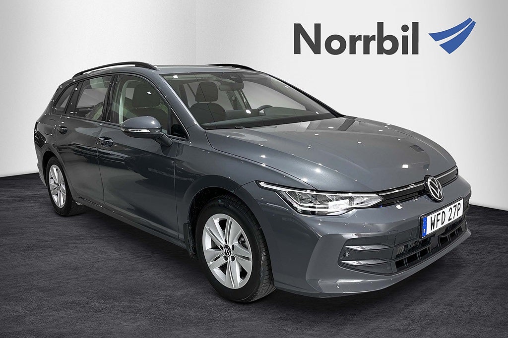 Volkswagen Golf Sportscombi Life eTSI 150 DSG Drag/Värmare LÅGMILARE