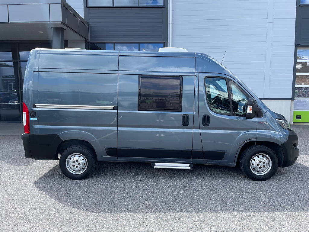 Knaus Campervan 540  2 St dubbelsäng ,nyservad, Ny Bes