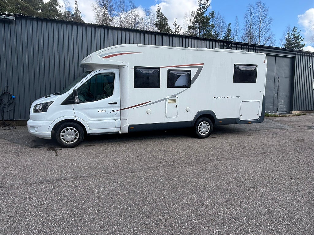 Roller Team 286 TL Långbäddar / Solcell / 170 Hk /5-Bältade / 3500 kg 