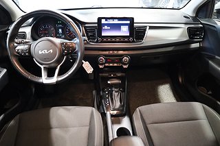 Halvkombi Kia Rio 11 av 21