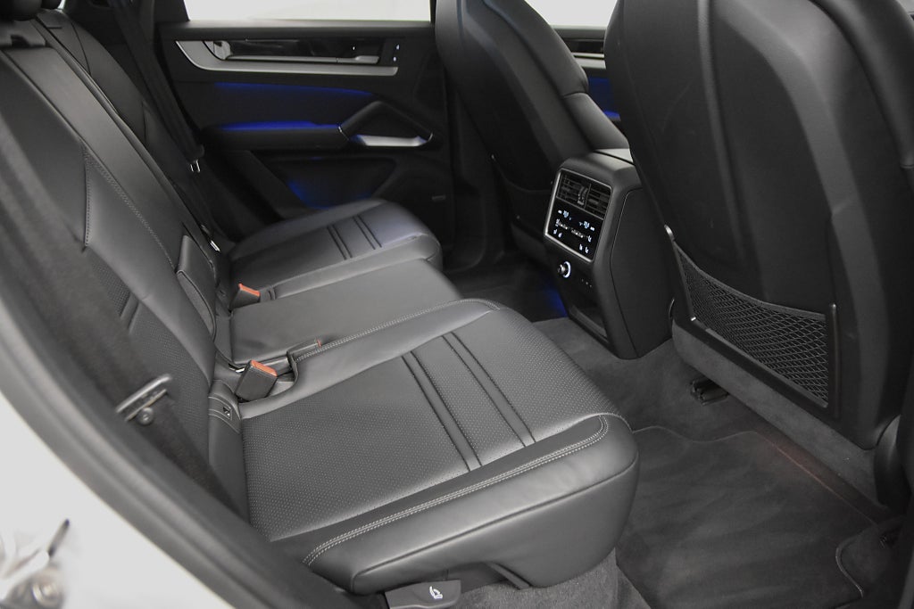 Porsche Cayenne 2024 - miniatyr 20