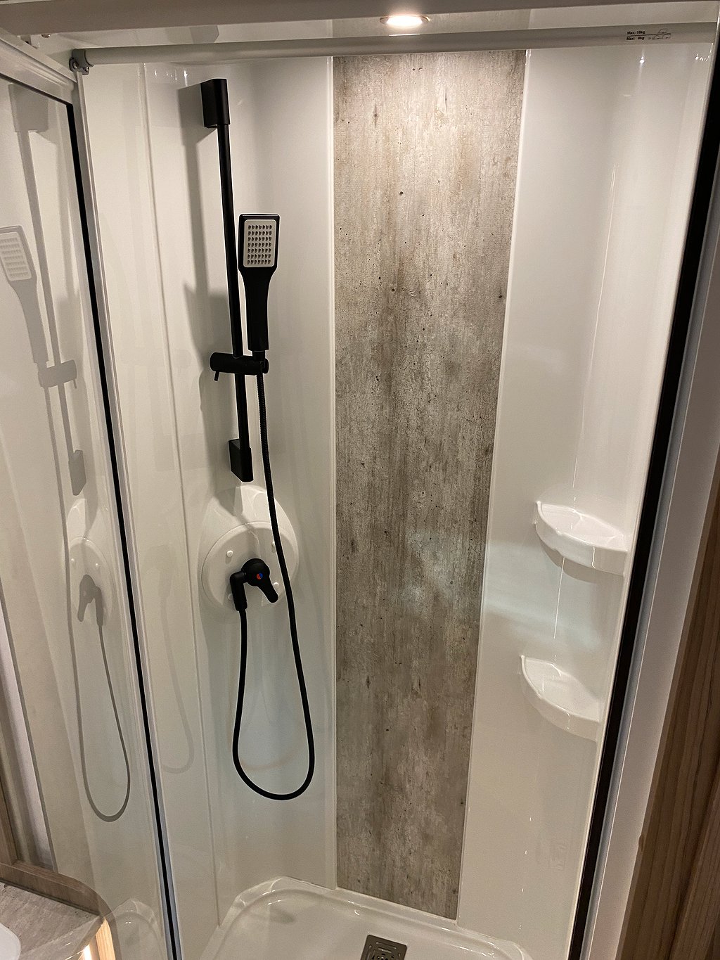 Kabe Safir 600 TDL KS / Långbäddar / 3895kr / Mån - Kabe