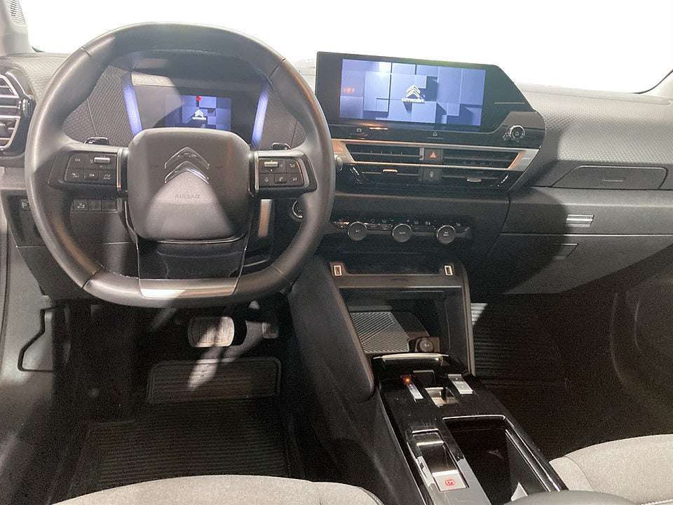 Bild på Citroën C4-X Shine 1.2 PT 130hk Aut B-KAMERA CARPLAY