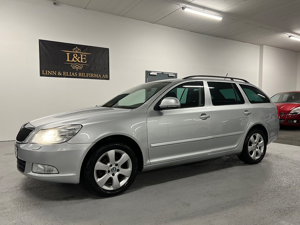 Skoda Octavia Kombi 1.4 TSI Elegance  1ÅRSGARANTI/DRAG/BT/