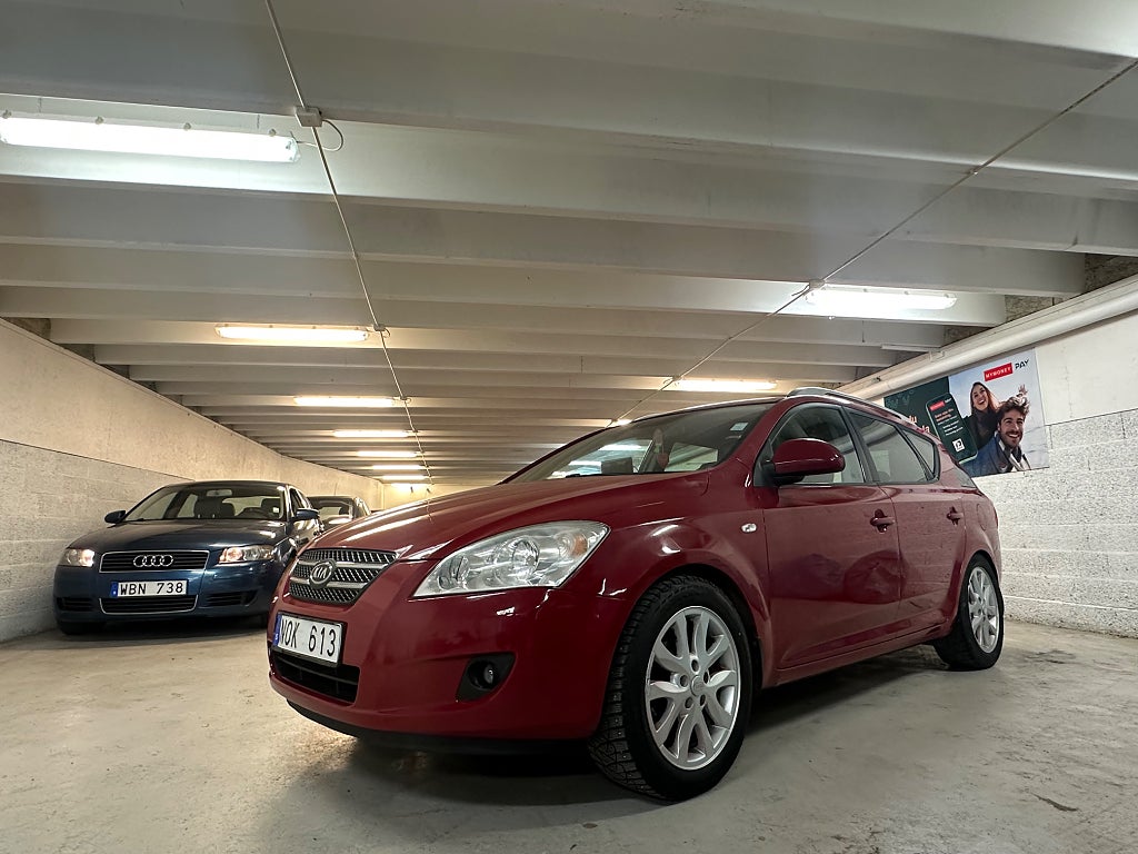 Kia Ceed cee'd_sw 1.6 CRDi EX . Nyservad & Nybesiktigad .6månader garanti