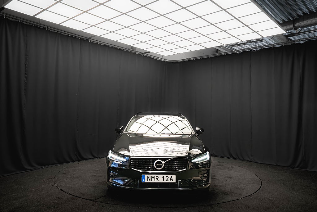 Volvo V60 B3 R-Design DRAG H/K LÄDER ELSTOL 19'' KAMERA BLIS