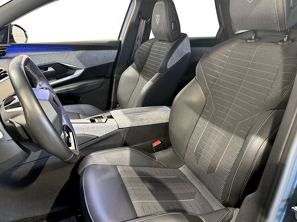 Bild på Peugeot 3008 GT Hybrid 145hk Aut B-KAMERA CARPLAY