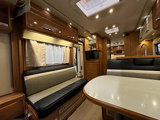 Husbil-integrerad LMC Grand Explorer I800 AUT 180HK 5 av 27