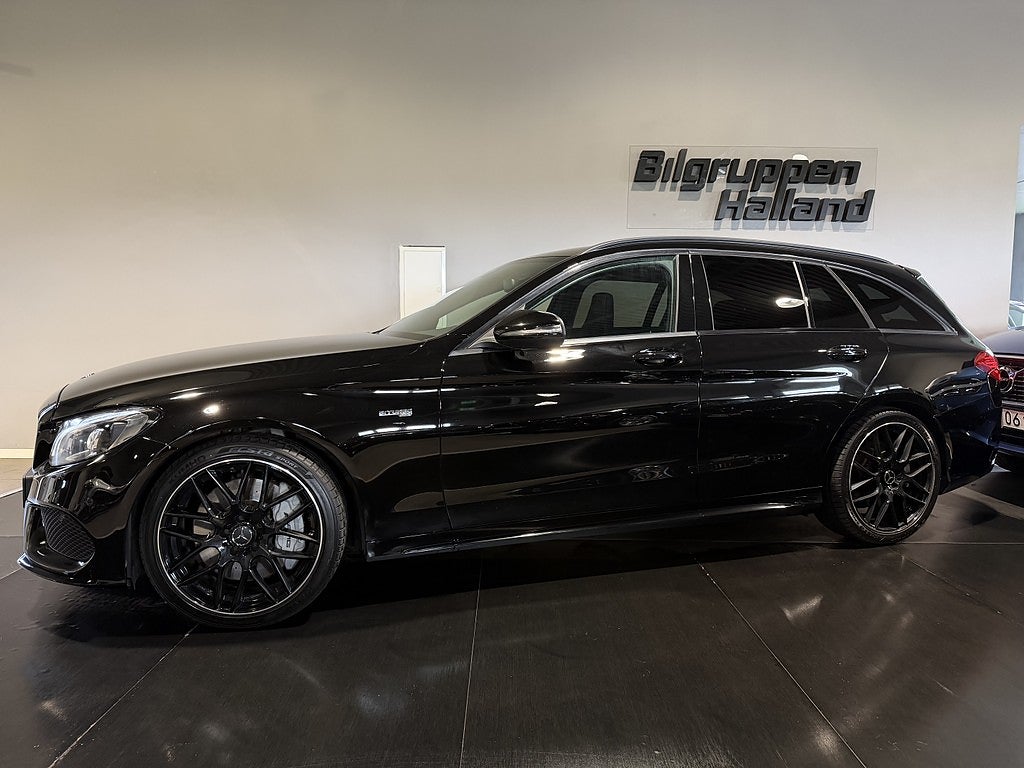 Mercedes-Benz C43  T 4M AMG Performance Skalstolar Burmester 19" 