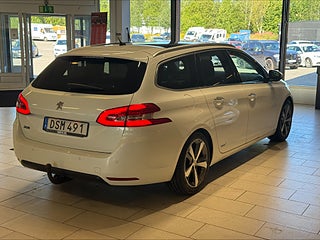 Peugeot 308 SW 1.2 Allure Panorama M-värmare Drag P-sens S&V