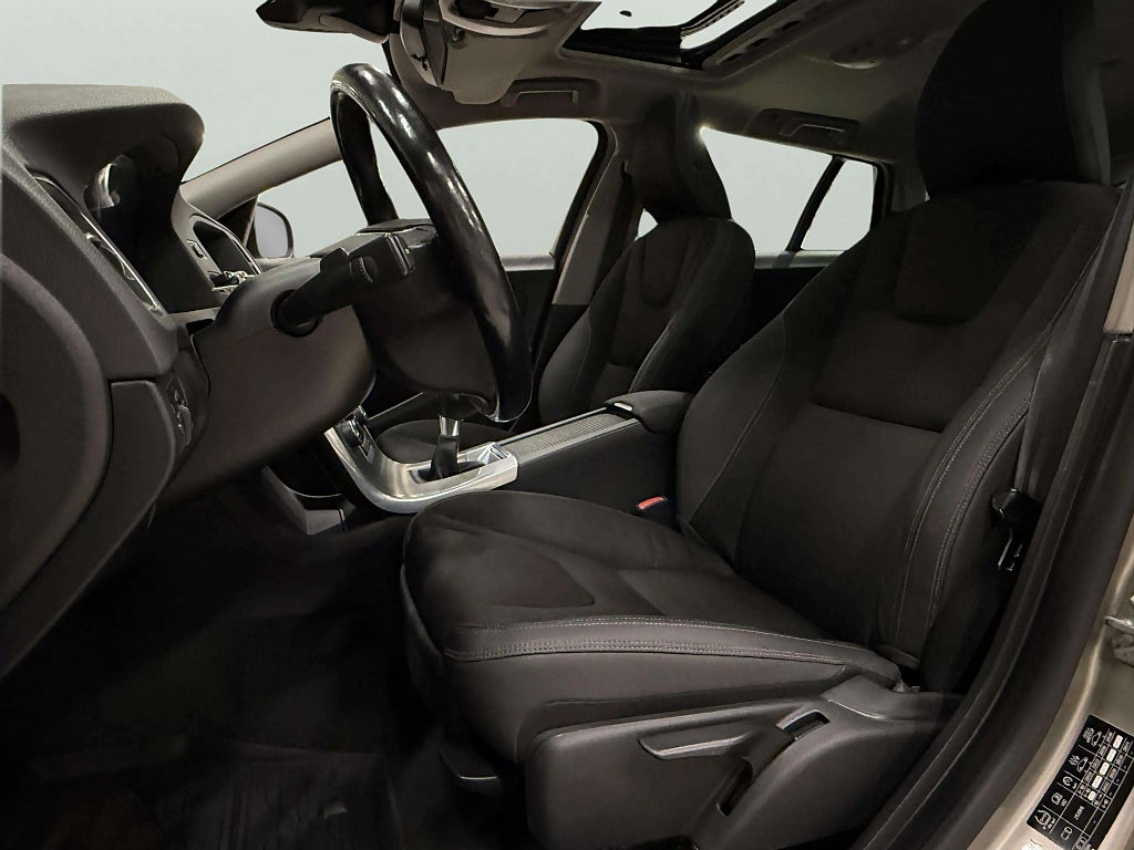 Volvo V60 D3 Momentum Gps Lucka Rattvärme  2 Ägare - miniatyr 11