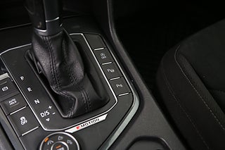 SUV Volkswagen Tiguan 23 av 27