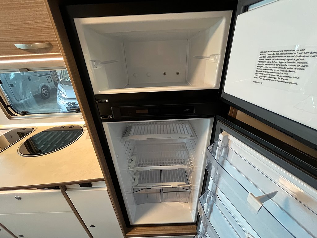 Carado A 464 B-kort / 6 bältade / 6 Sovplatser /4995kr/mån - Carado