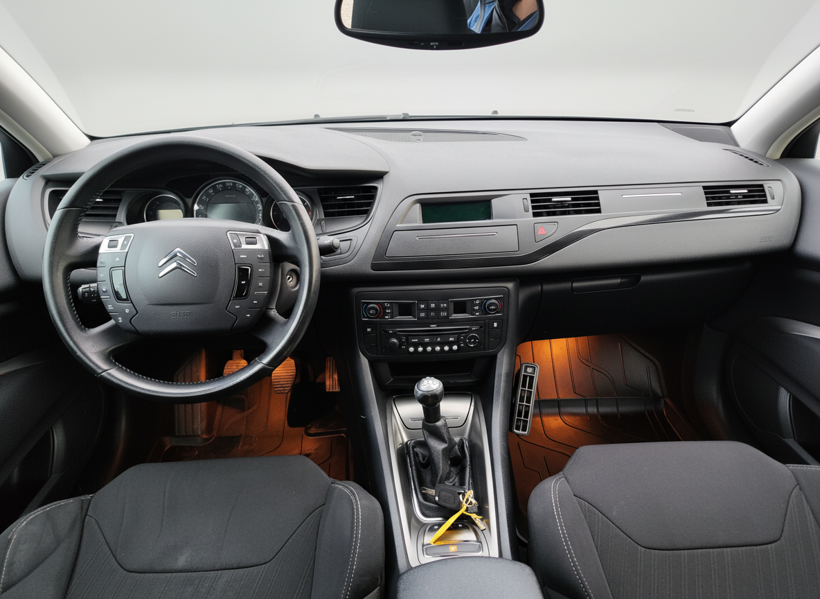Citroen C5 Sedan 2.0 Bioflex 2010, bild 4/34