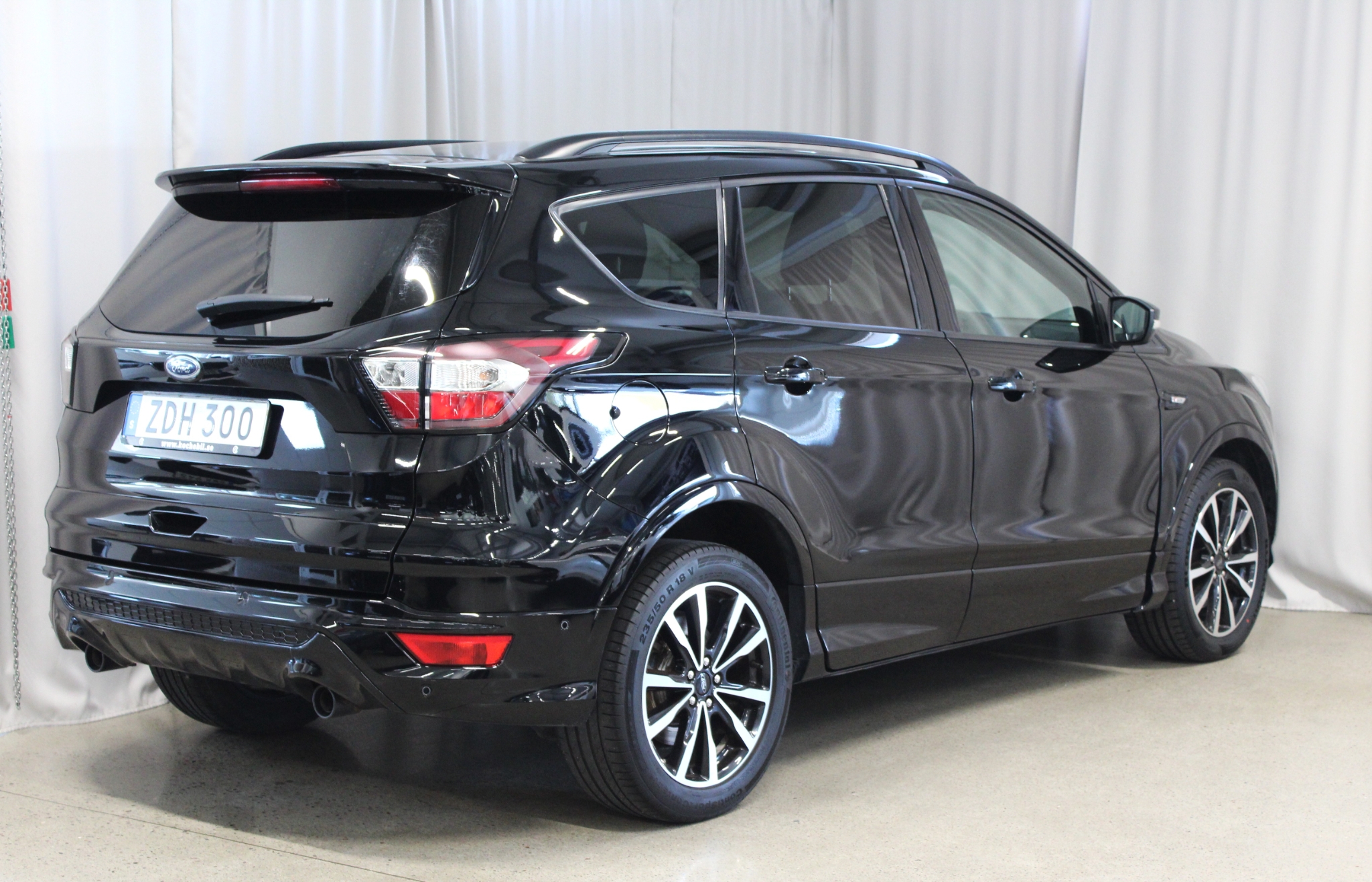 Ford Kuga 2018, bild 2/64