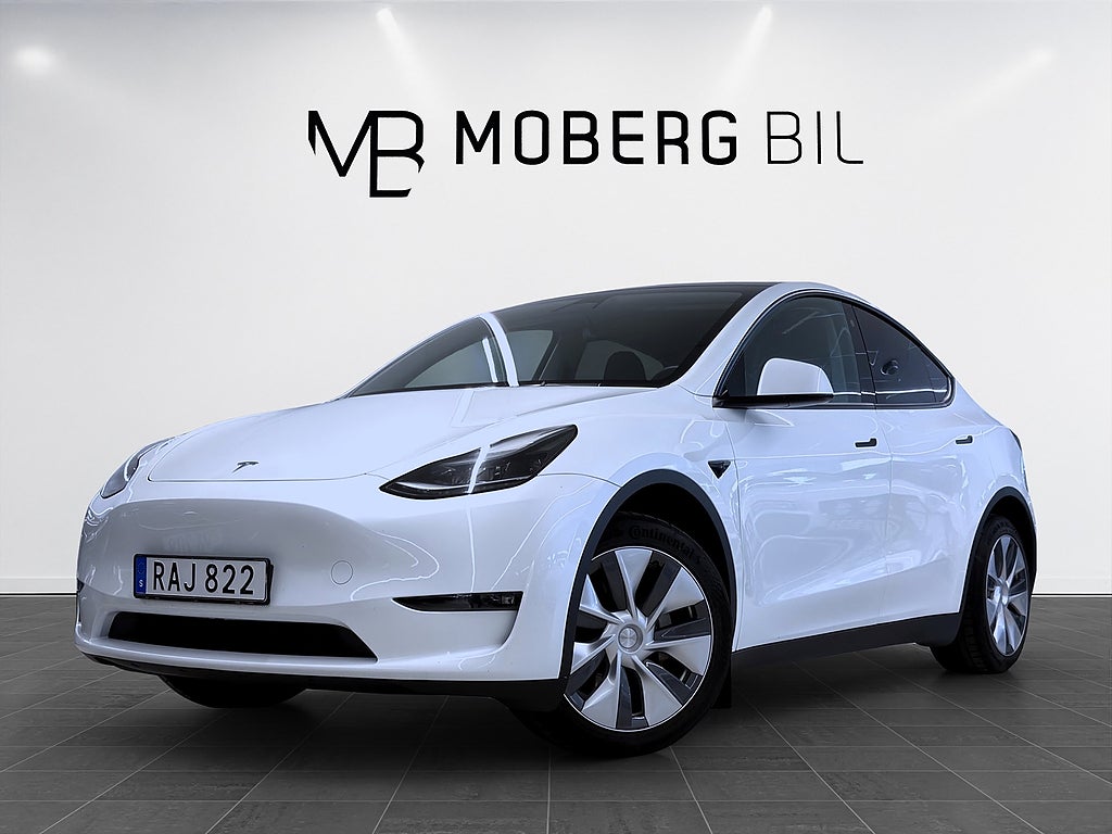 Tesla Model Y Long Range 514hk Pano Läder Navi Drag B-Kamera