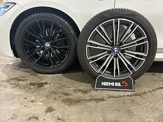 BMW 320 d xDrive Touring Aut M Sport Drag Värmare Kamera S&V
