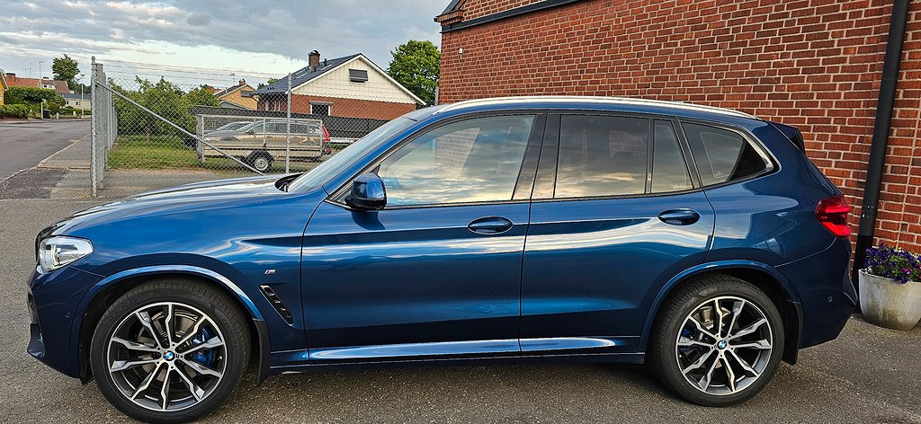 BMW X3 xDrive 30d M-Sport Navi Drag D-värmare Adaptiv farth