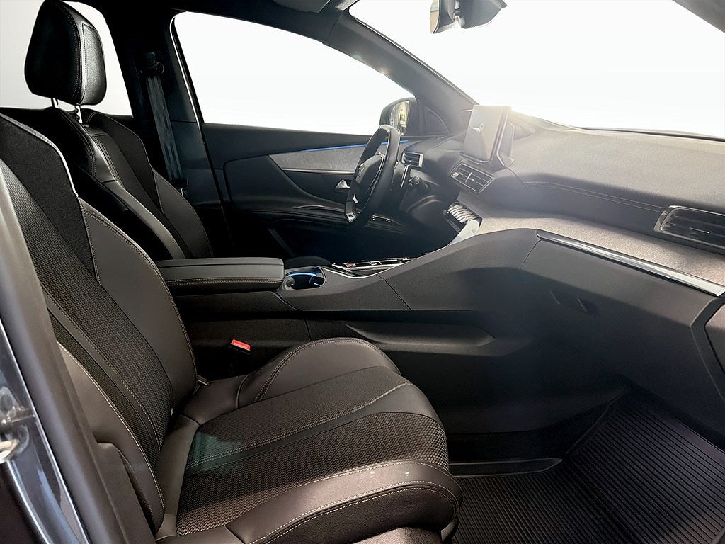 Bild på Peugeot 3008 GT 1.2 PT 130hk Aut - B-KAMERA, CARPLAY