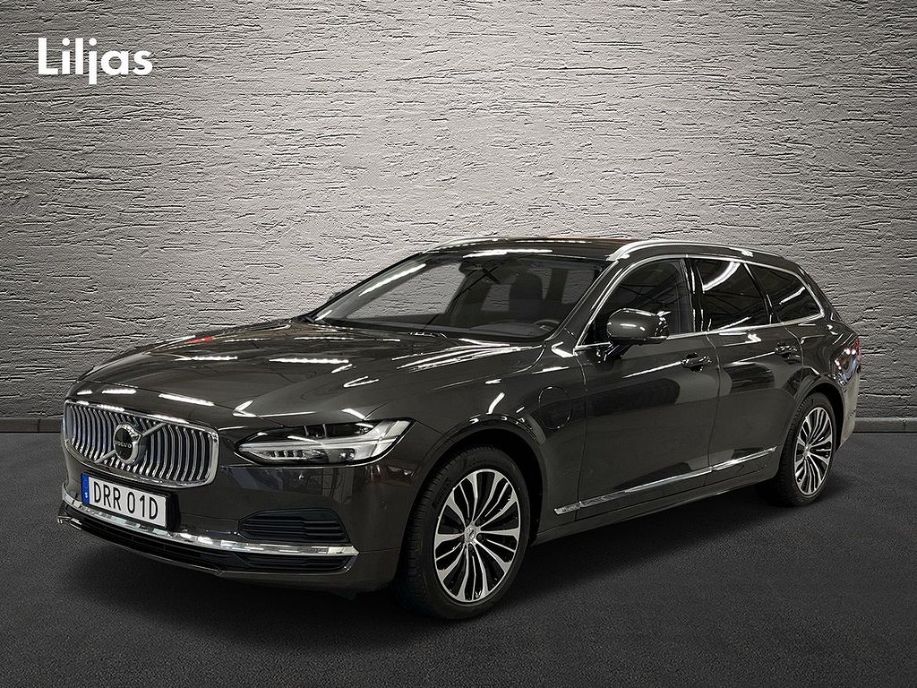 Volvo V90 Recharge T6 Core Edition/Adaptiv farth/V-hjul/360 