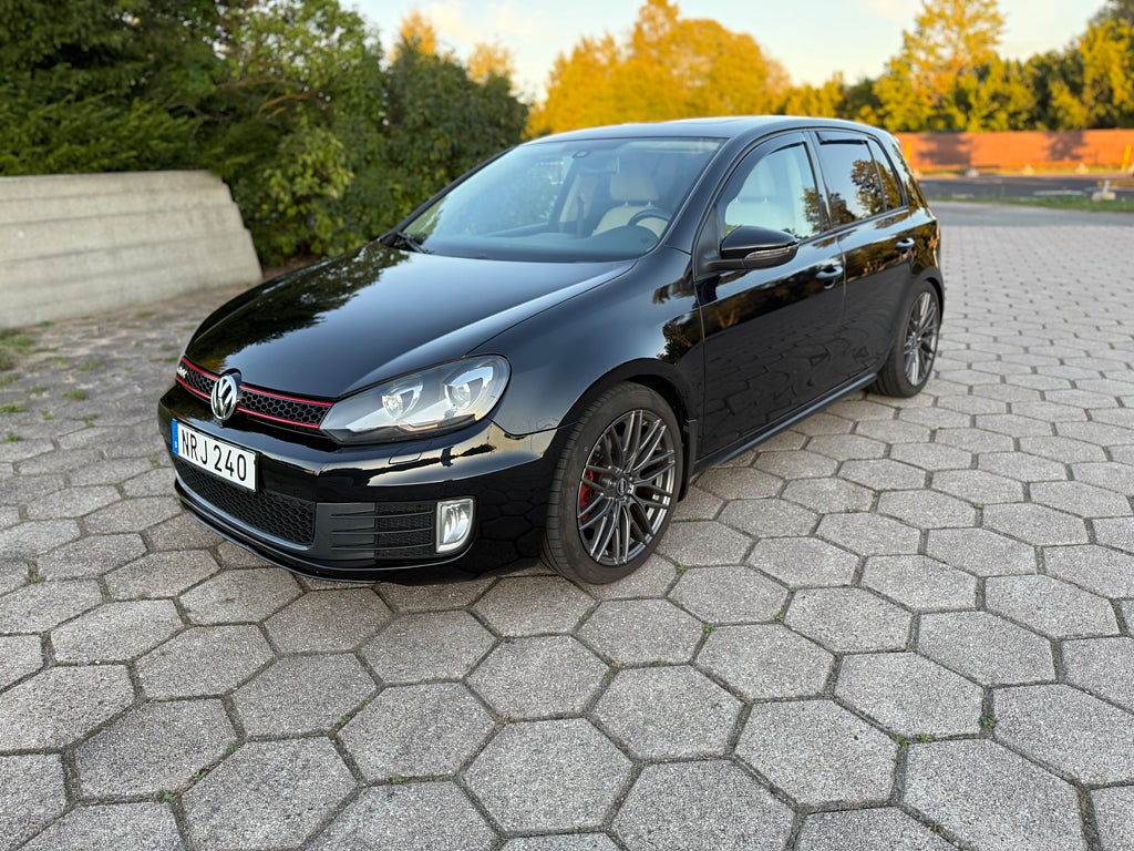Volkswagen Golf 5-door GTI 2.0 TSI GTI Fullservad