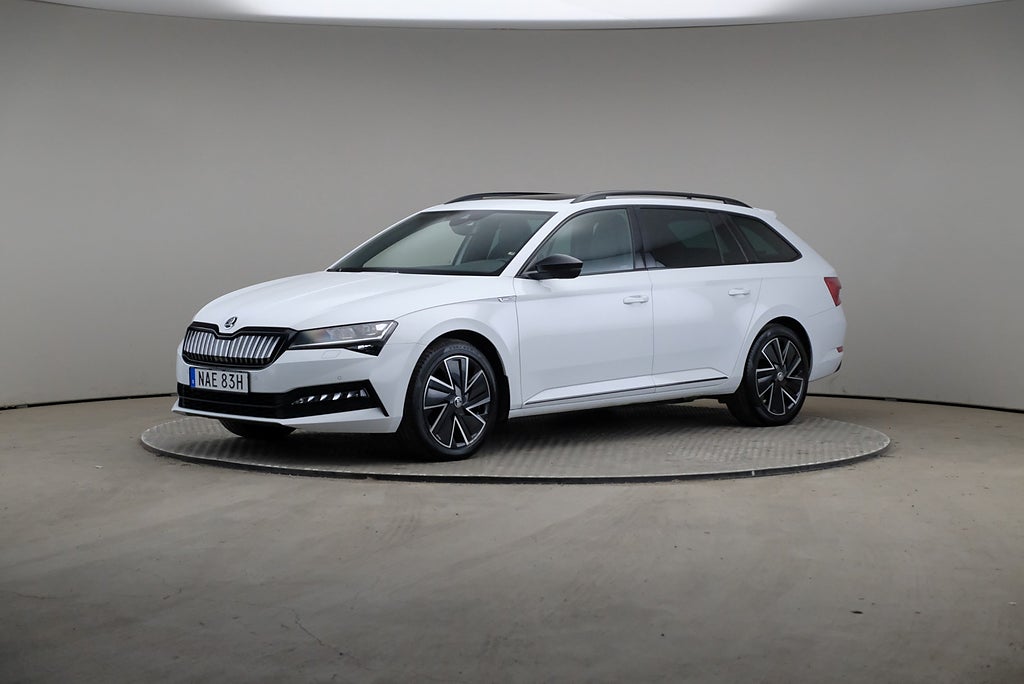 Skoda Superb iV 218hk Sporline DSG Dragpkt Cockpit Värmare