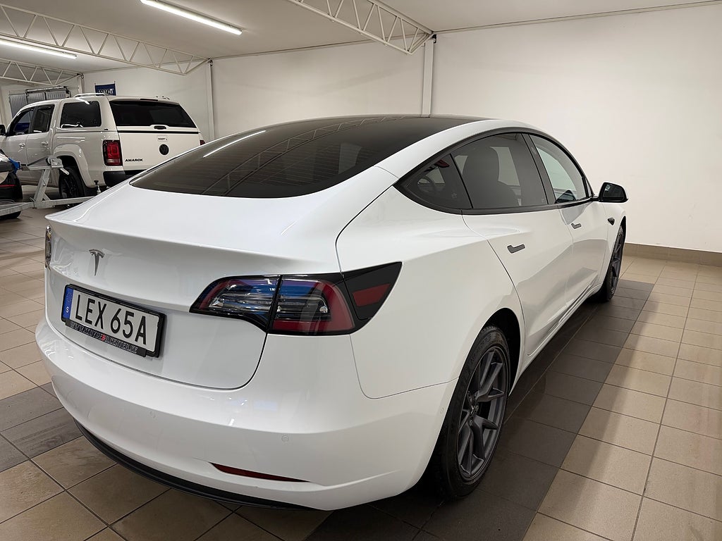 Tesla Model 3 2022 - miniatyr 5