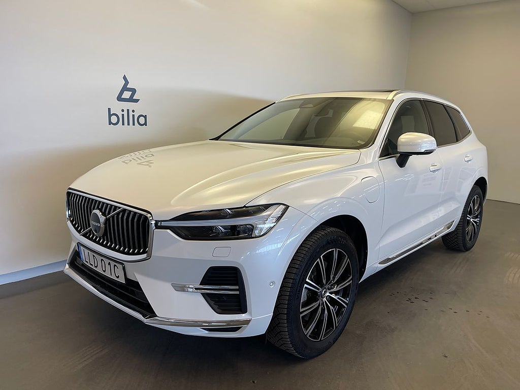 Volvo XC60 Recharge T6 Plus Bright Edition / Dragkrok / Tonade rutor / Läde