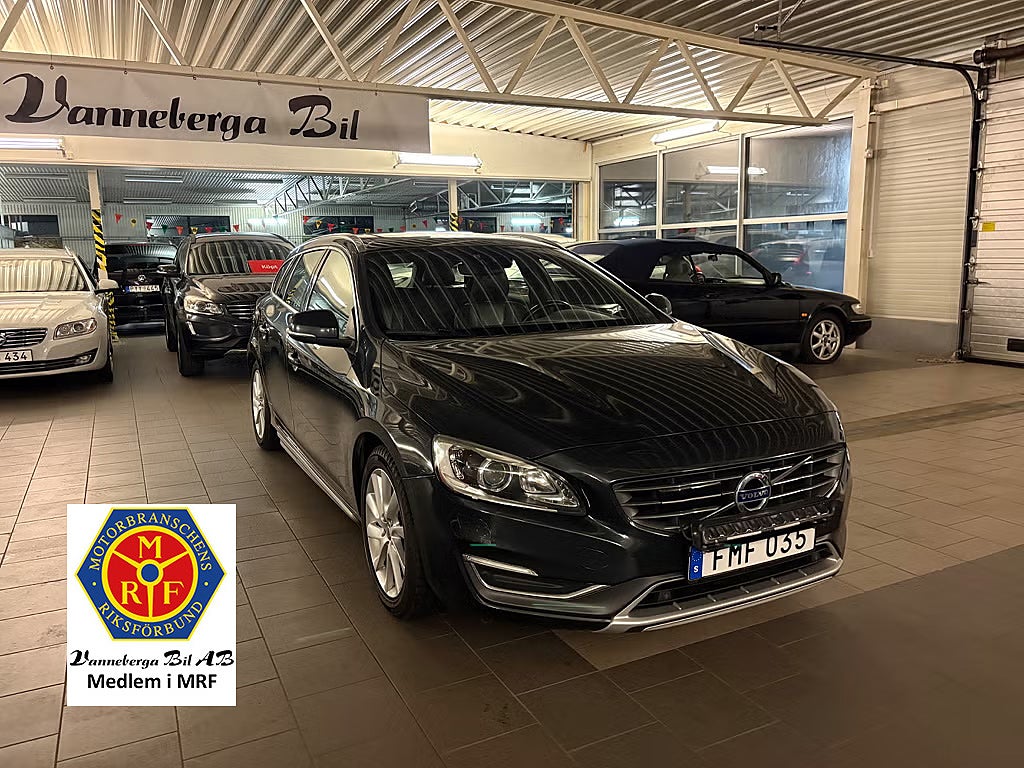 Volvo V60 D5 AWD  Summum Taklucka/Navi/Skinn/ Euro 5