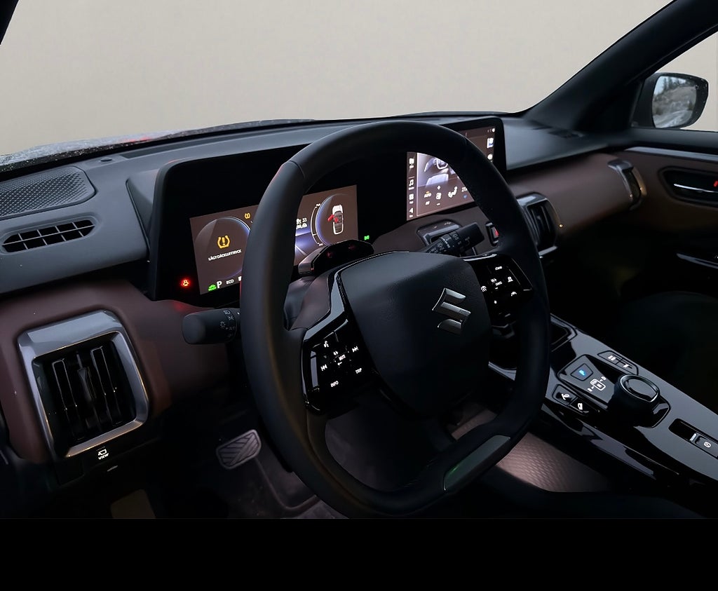 Suzuki e-Vitara Select 426km 3 år fri Service - bild 4