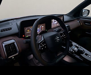 SUV Suzuki e-Vitara 4 av 14