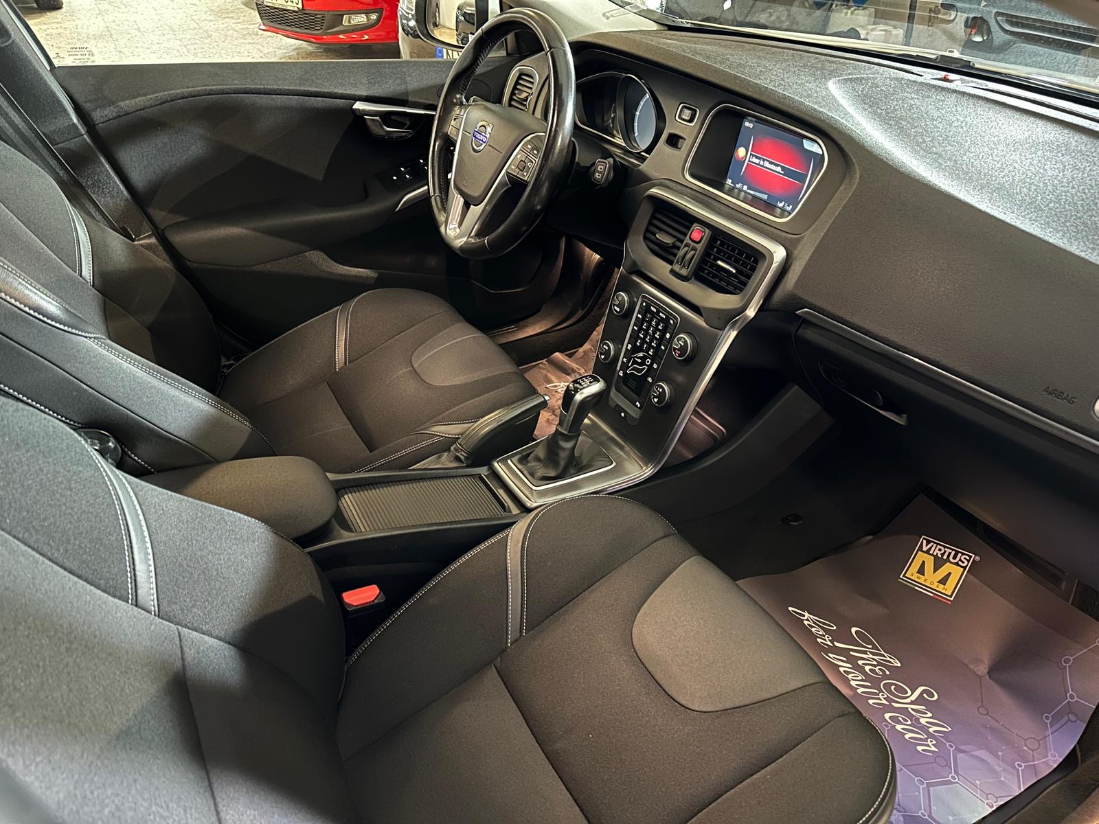 Volvo V40 2016, bild 6/47