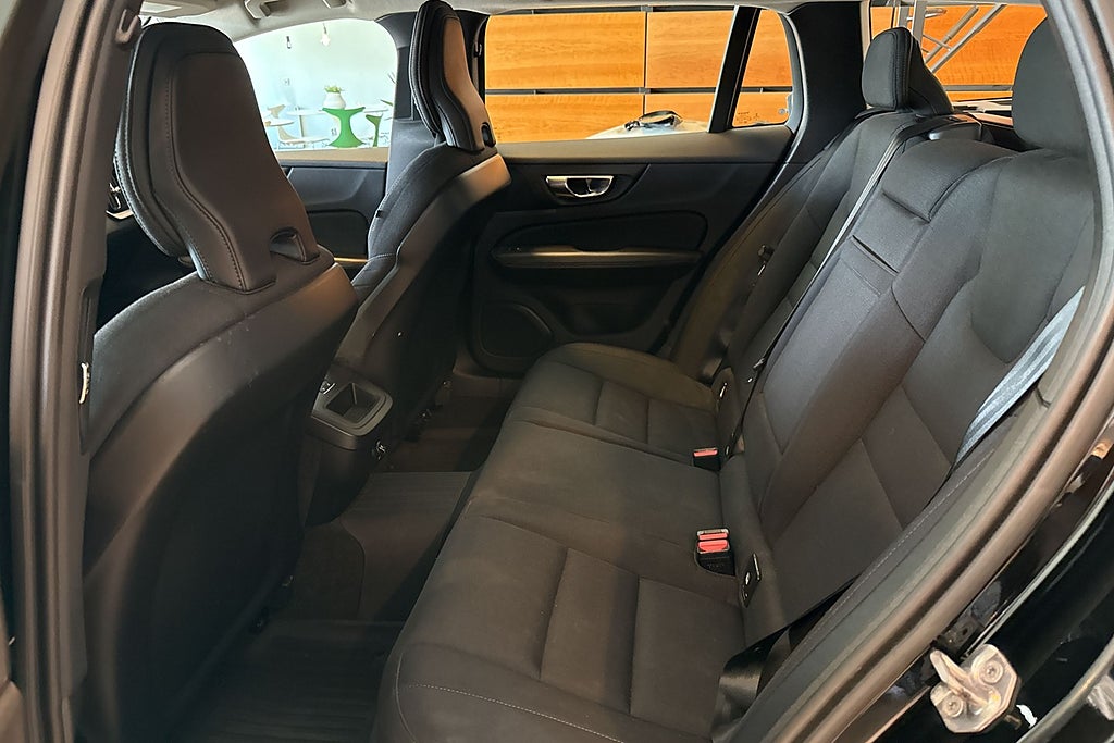 Volvo V60 D3 Geartronic Momentum Värmare Sov hjul Voc miniatyr 11