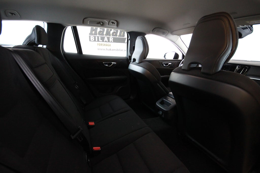 Volvo V60 Cross Country 2021 - miniatyr 4