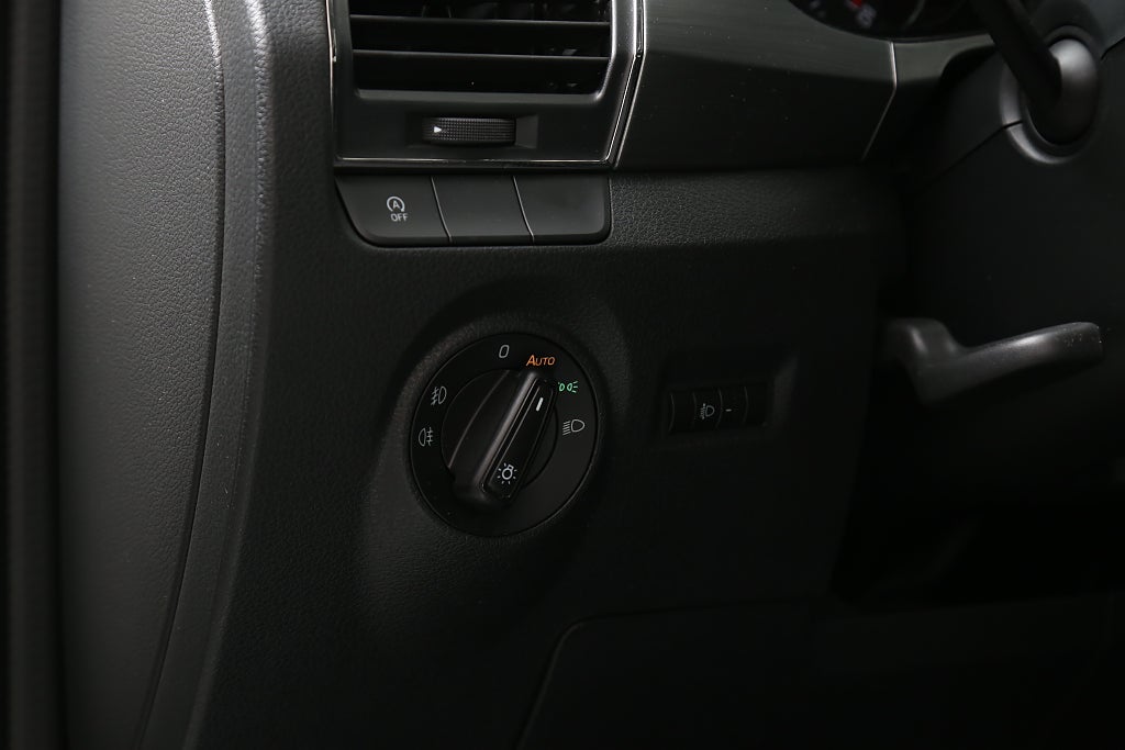 Skoda Fabia 1,2 TSI 90hk Style Kombi Motorvärmaren 2017