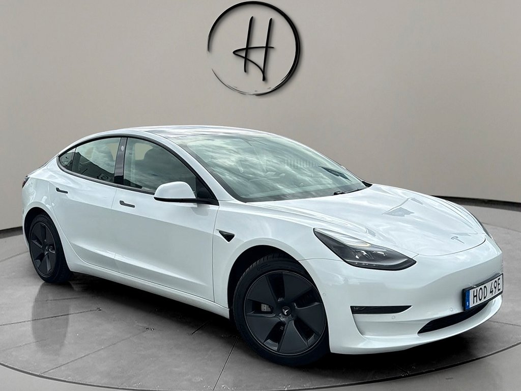 Tesla Model 3 SVENSKSÅLD Long Range Facelift  Värmepump AWD