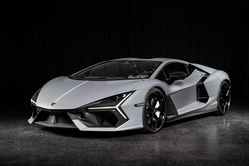 Lamborghini Revuelto