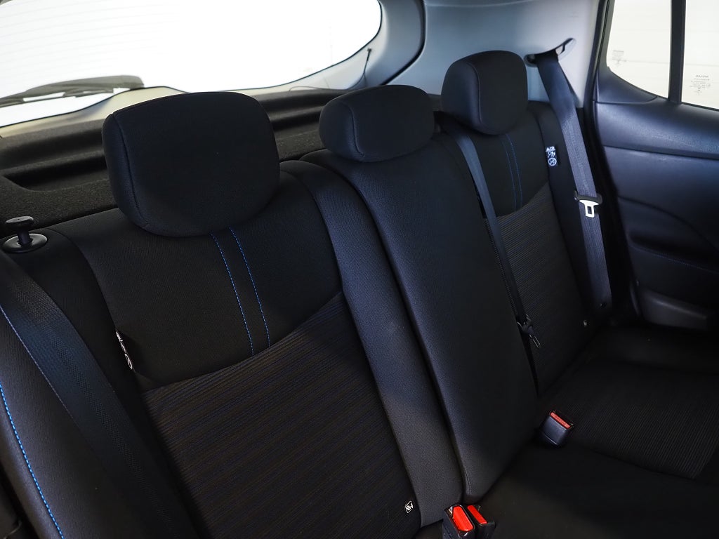 Nissan Leaf 40 kWh 150hk Acenta |Backkamera| Rattvärme | 2022