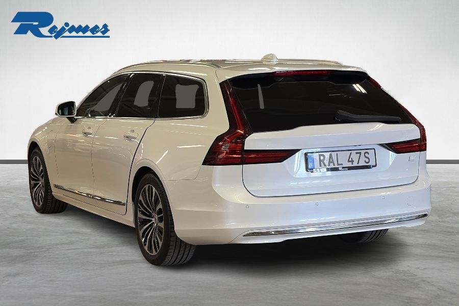 Volvo V90 Recharge T6 Core Edition 2024, bild 2/10