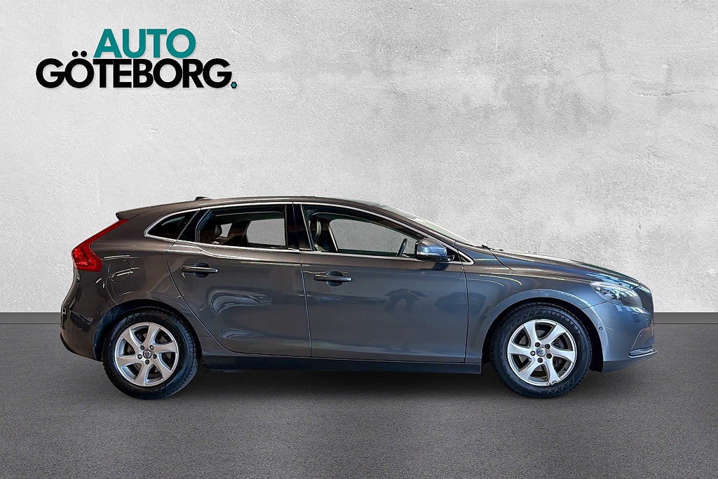 Volvo V40 D2 Summum Minnesstolar B-Kamera Dragkrok Kamrembytt